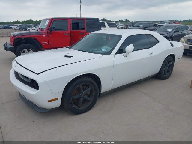Dodge Challenger Sxt 2014 2C3CDYAG5EH204313 Image 2