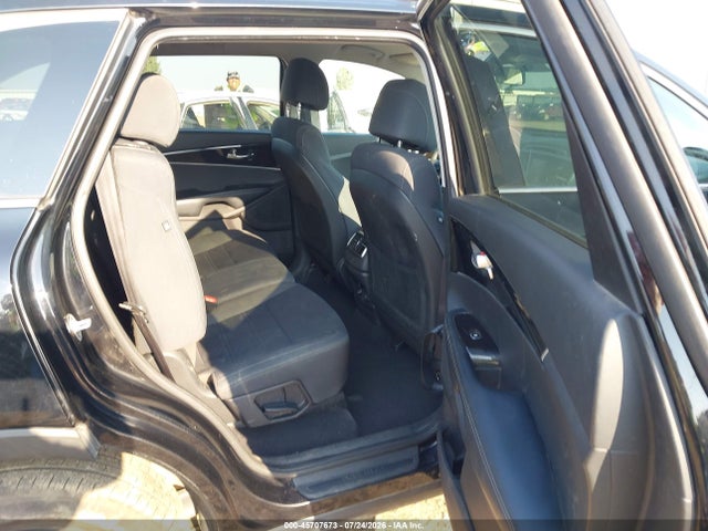 KIA Sorento 3.3l Lx 2017 5XYPGDA52HG333401 Image 8