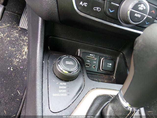 45707677 :رقم المزاد ، 1C4PJMDB2JD516112 vin ، 2018 Jeep Cherokee Limited 4x4 مزاد بيع