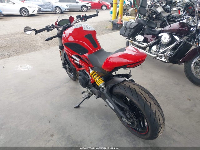 45707691 :رقم المزاد ، ML0MADBM4LT004030 vin ، 2020 Ducati Monster 797+ مزاد بيع