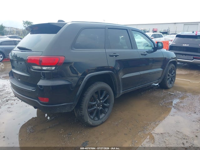 45707694 :رقم المزاد ، 1C4RJFAG3JC215021 vin ، 2018 Jeep Grand Cherokee Altitude 4x4 مزاد بيع