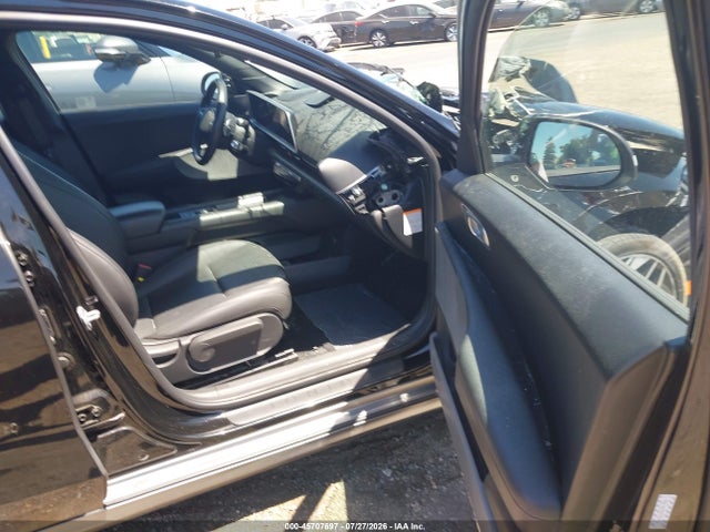2024 Hyundai Ioniq 6 Sel მანქანა იყიდება აუქციონზე, vin: KMHM34AA5RA074069, აუქციონის ნომერი: 45707697