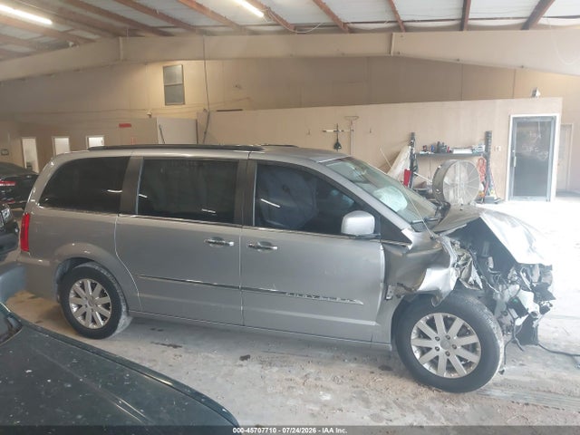 45707710 :رقم المزاد ، 2C4RC1BGXGR247119 vin ، 2016 Chrysler Town & Country Touring مزاد بيع