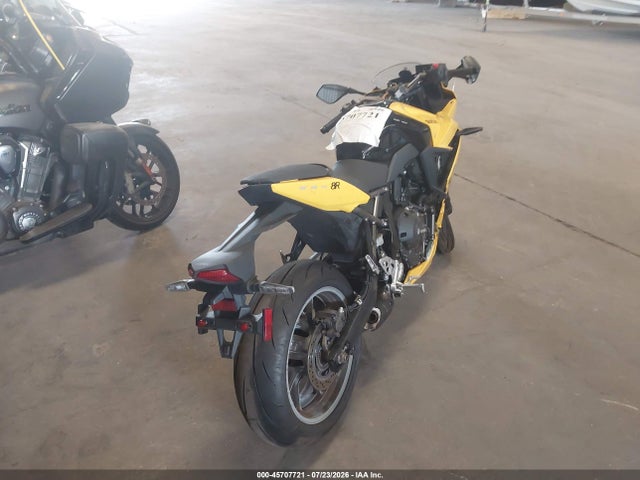 2024 Suzuki Gsx800 F მანქანა იყიდება აუქციონზე, vin: JS1EM13BXR7101140, აუქციონის ნომერი: 45707721