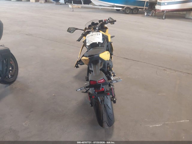 2024 Suzuki Gsx800 F მანქანა იყიდება აუქციონზე, vin: JS1EM13BXR7101140, აუქციონის ნომერი: 45707721
