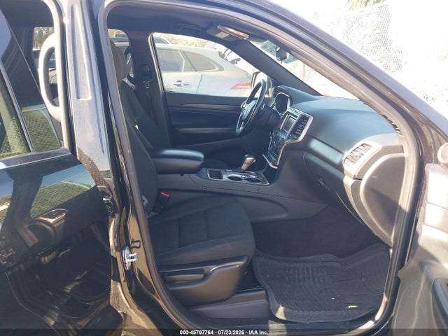 1C4RJEAG8GC501028 Jeep Grand Cherokee Laredo
