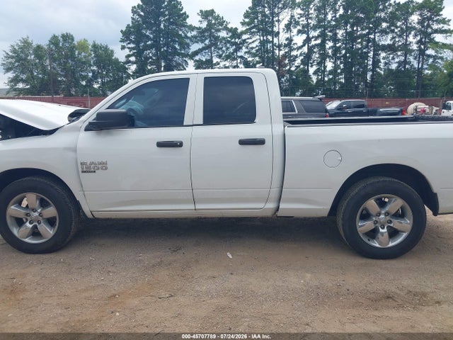 Продаж на аукціоні авто 2019 Ram 1500 Classic Tradesman  4x2 6'4 Box, vin: 1C6RR6FG8KS524242, номер лоту: 45707789
