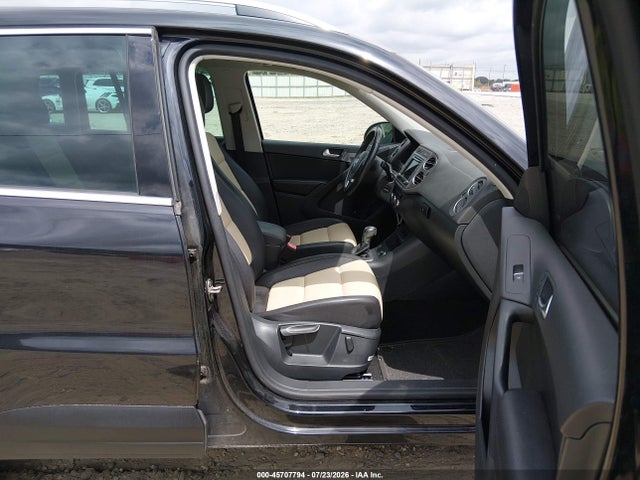 Продажа на аукционе авто 2017 Volkswagen Tiguan 2.0t Wolfsburg Edition, vin: WVGRV7AX8HK008971, номер лота: 45707794