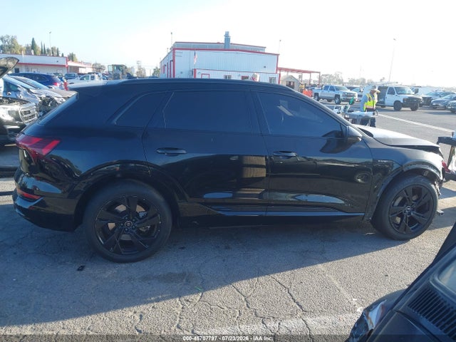 Audi E-tron Premium Quattro 2021 WA1AAAGE1MB010971 Image 14