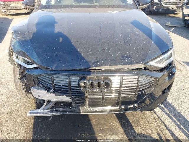 Audi E-tron Premium Quattro 2021 WA1AAAGE1MB010971 Image 20