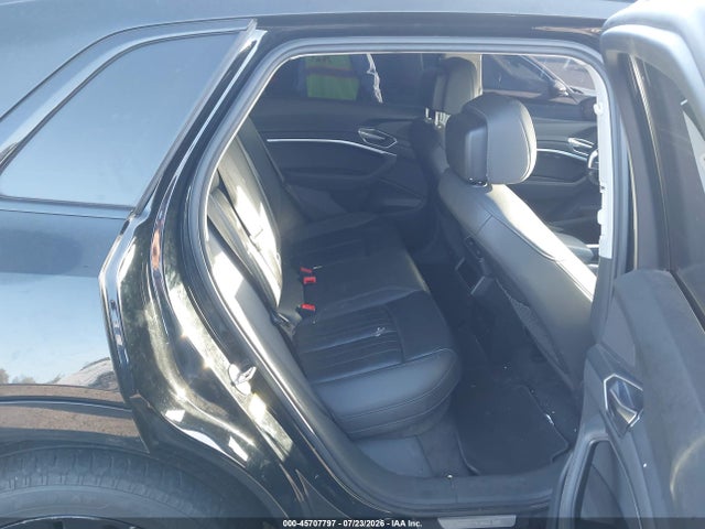 Audi E-tron Premium Quattro 2021 WA1AAAGE1MB010971 Image 8