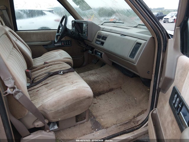 Продажа на аукционе авто 1993 Chevrolet Gmt-400 C1500, vin: 1GCEC14K5PE104835, номер лота: 45707823