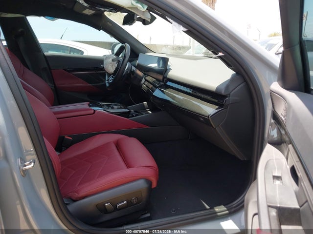 WBA43FJ0XRCP97103 BMW 530I