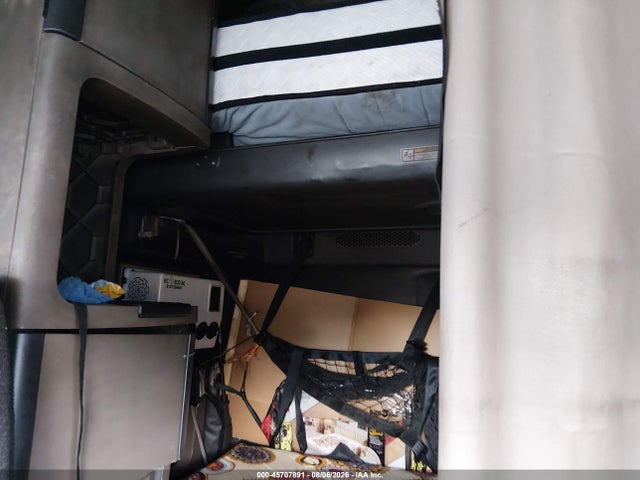 45707891 :رقم المزاد ، 1FUJGLDR8GLGV6428 vin ، 2016 Freightliner Cascadia 125 مزاد بيع