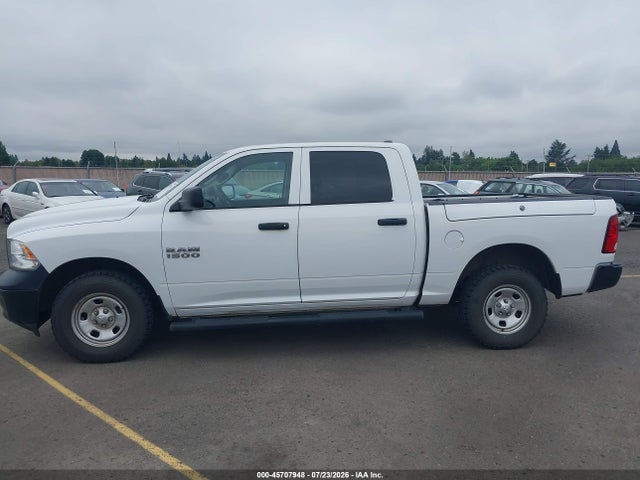 1C6RR7KG0JS297266 RAM 1500 Tradesman 4x4 5&#039;7 Box