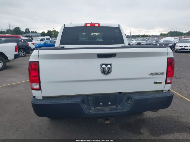 1C6RR7KG0JS297266 RAM 1500 Tradesman 4x4 5&#039;7 Box
