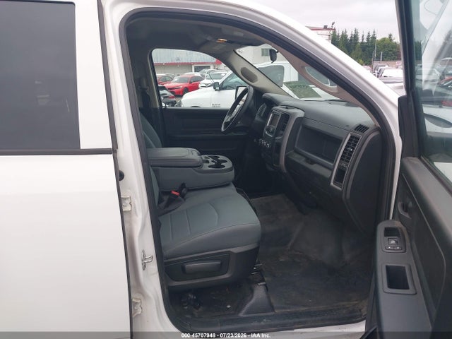 1C6RR7KG0JS297266 RAM 1500 Tradesman 4x4 5&#039;7 Box