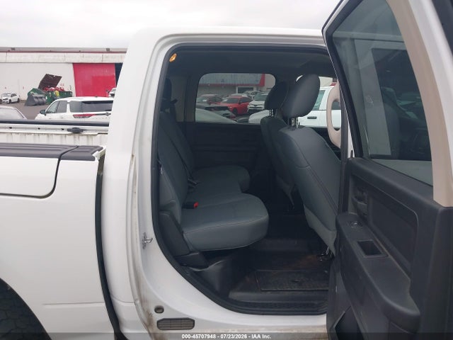 1C6RR7KG0JS297266 RAM 1500 Tradesman 4x4 5&#039;7 Box