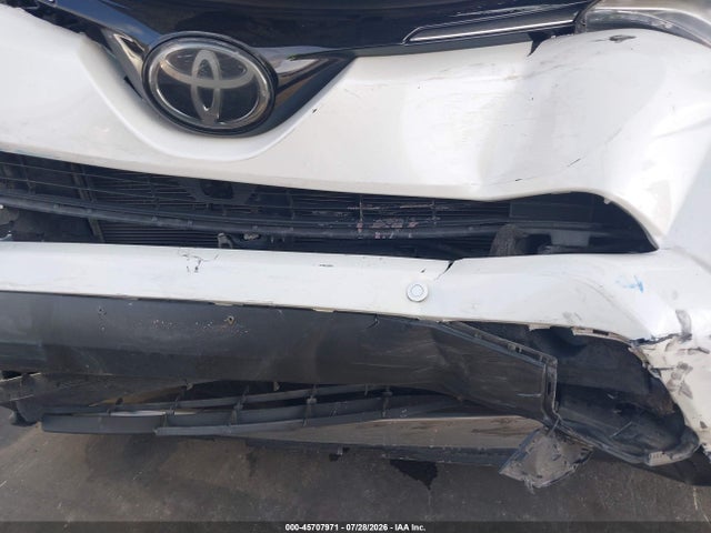 Toyota Rav4 Limited 2016 JTMYFREV9GJ081935 Image 12