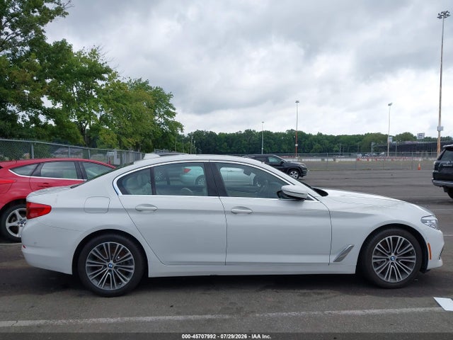 45707992 :رقم المزاد ، WBAJA7C53KWW13633 vin ، 2019 Bmw 5 Series 530i Xdrive مزاد بيع