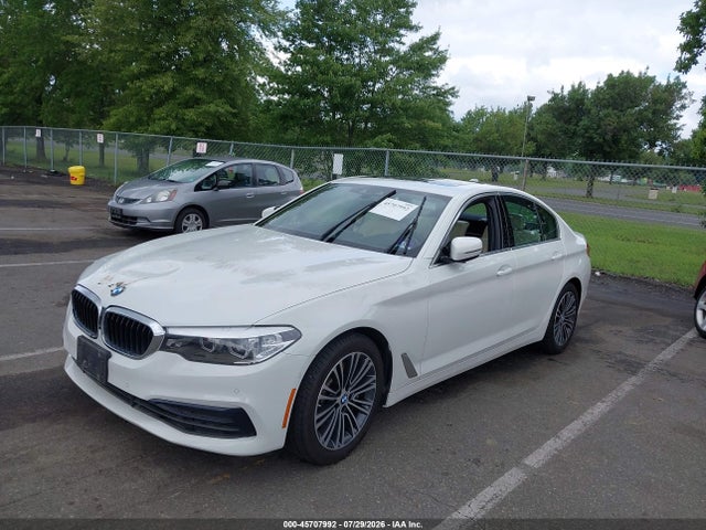 45707992 :رقم المزاد ، WBAJA7C53KWW13633 vin ، 2019 Bmw 5 Series 530i Xdrive مزاد بيع