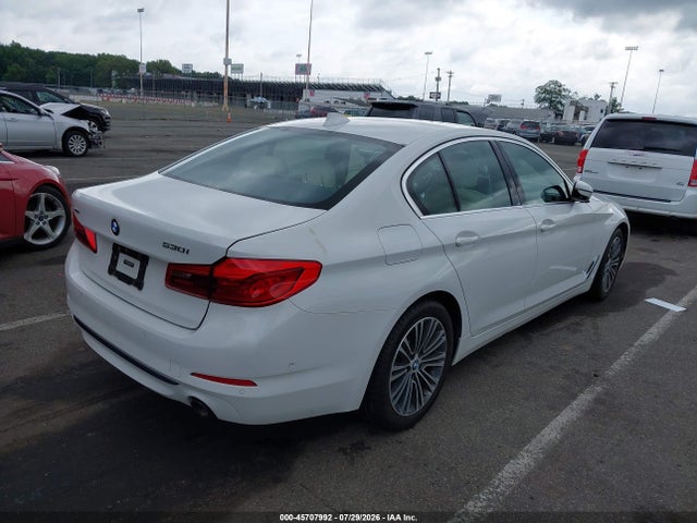 45707992 :رقم المزاد ، WBAJA7C53KWW13633 vin ، 2019 Bmw 5 Series 530i Xdrive مزاد بيع