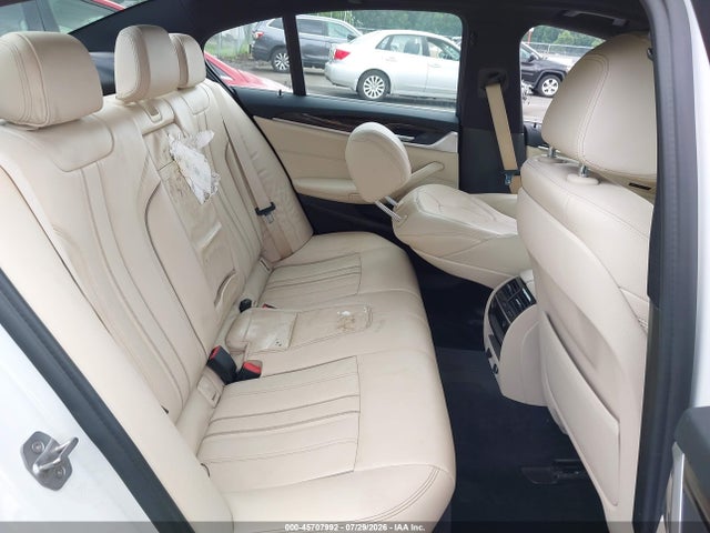 45707992 :رقم المزاد ، WBAJA7C53KWW13633 vin ، 2019 Bmw 5 Series 530i Xdrive مزاد بيع