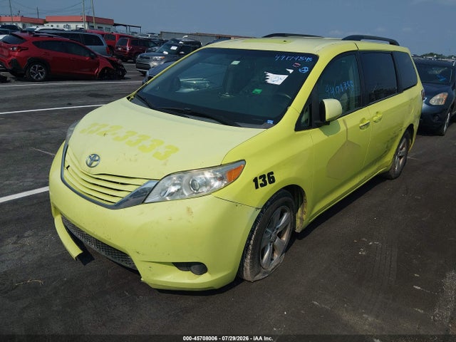 Aukcja sprzedaży 2015 Toyota Sienna Le 8 Passenger, vin: 5TDKK3DC5FS644656, numer aukcji: 45708006