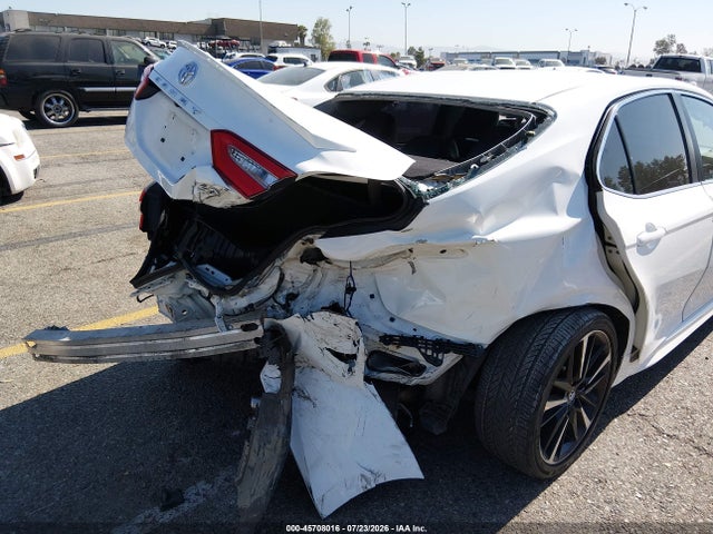 Toyota CAMRY SE 2018 4T1B11HK4JU609440 Image 6
