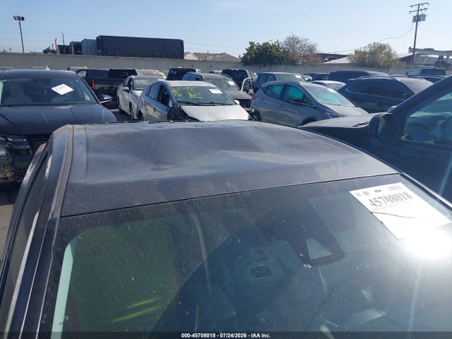 JTDKARFP0J3104647 Toyota Prius Prime Premium