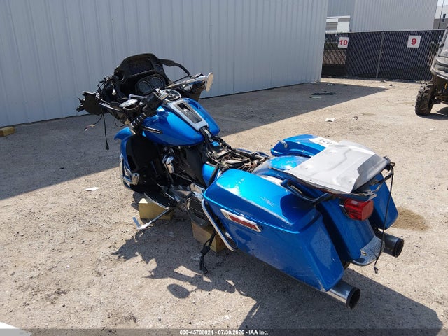 45708024 :رقم المزاد ، 1HD1KGD17JB669347 vin ، 2018 Harley-davidson Fltru مزاد بيع