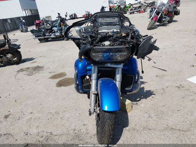 45708024 :رقم المزاد ، 1HD1KGD17JB669347 vin ، 2018 Harley-davidson Fltru مزاد بيع