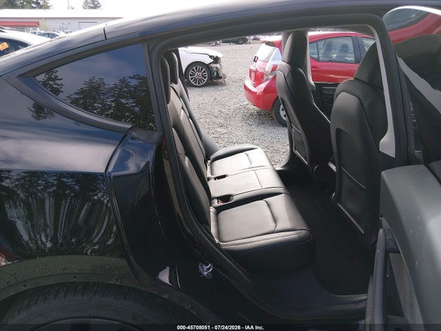 45708051 :رقم المزاد ، 7SAYGDEF1NF507584 vin ، 2022 Tesla Model Y Performance Dual Motor All-wheel Drive مزاد بيع