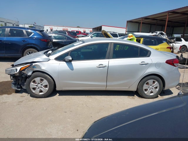 Aukcja sprzedaży 2018 Kia Forte Lx, vin: 3KPFK4A72JE181683, numer aukcji: 45708071