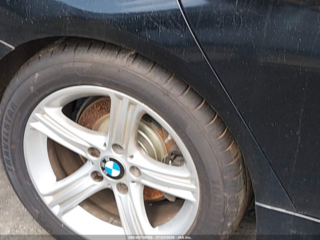 45708096 :رقم المزاد ، WBA3A5C52EP601520 vin ، 2014 Bmw 328i مزاد بيع