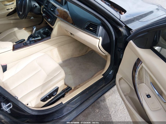 45708096 :رقم المزاد ، WBA3A5C52EP601520 vin ، 2014 Bmw 328i مزاد بيع