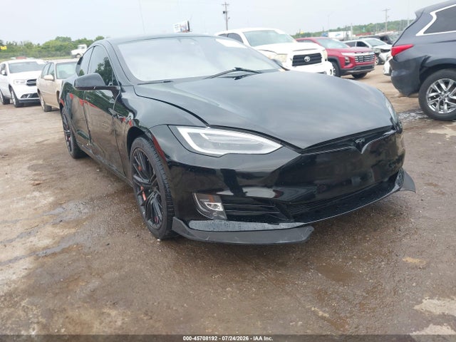 Продажа на аукционе авто 2018 Tesla Model S 100d/75d/p100d, vin: 5YJSA1E28JF294076, номер лота: 45708192