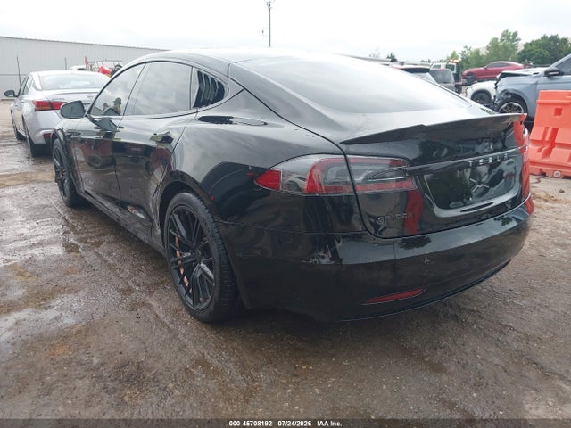 Продажа на аукционе авто 2018 Tesla Model S 100d/75d/p100d, vin: 5YJSA1E28JF294076, номер лота: 45708192