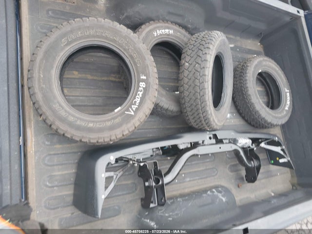 3C6JR6DG6KG503896 RAM 1500 Classic Tradesman 4x2 8&#039; Box