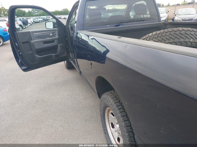3C6JR6DG6KG503896 RAM 1500 Classic Tradesman 4x2 8&#039; Box
