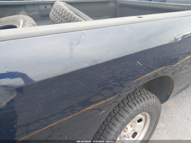 3C6JR6DG6KG503896 RAM 1500 Classic Tradesman 4x2 8&#039; Box