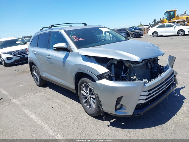 Toyota Highlander Xle 2019 5TDJZRFH6KS609704 Image 14