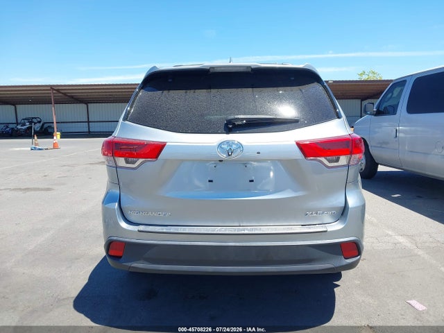 Toyota Highlander Xle 2019 5TDJZRFH6KS609704 Image 17