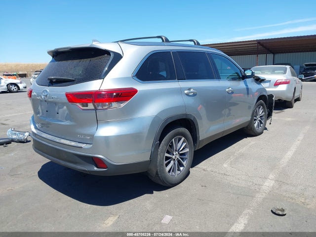 Toyota Highlander Xle 2019 5TDJZRFH6KS609704 Image 4