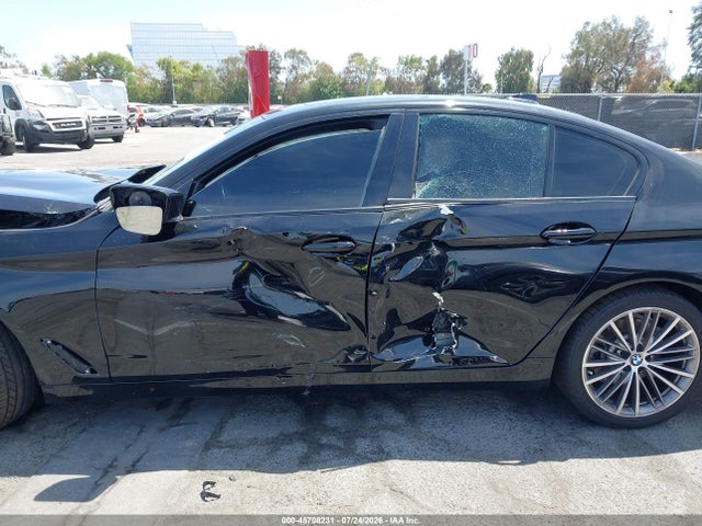 Продажа на аукционе авто 2019 Bmw 530i, vin: WBAJA5C54KWW39162, номер лота: 45708231
