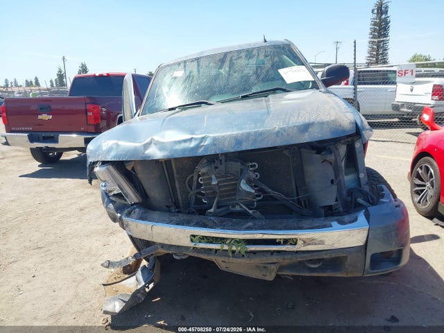 Продажа на аукционе авто 2011 Chevrolet Silverado 1500 Lt, vin: 3GCPKSE32BG223176, номер лота: 45708250