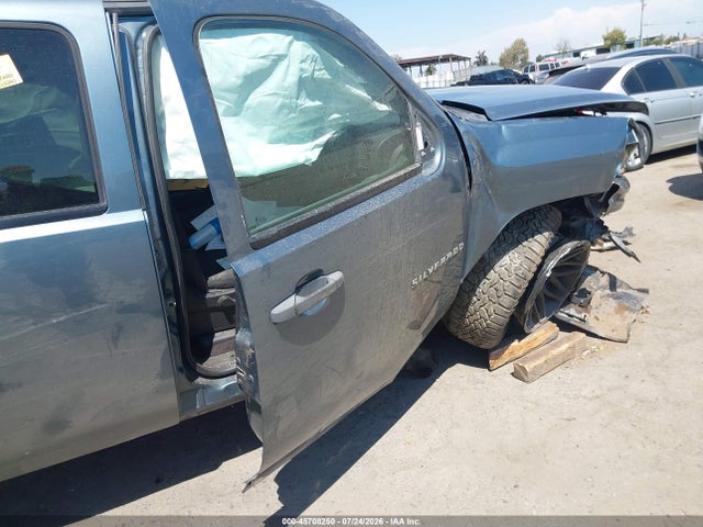 Продажа на аукционе авто 2011 Chevrolet Silverado 1500 Lt, vin: 3GCPKSE32BG223176, номер лота: 45708250