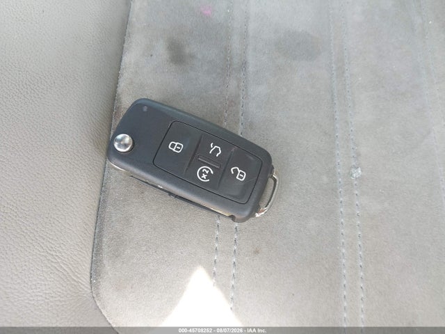 Продаж на аукціоні авто 2015 Volkswagen Passat 2.0l Tdi Sel Premium, vin: 1VWCV7A36FC065164, номер лоту: 45708252