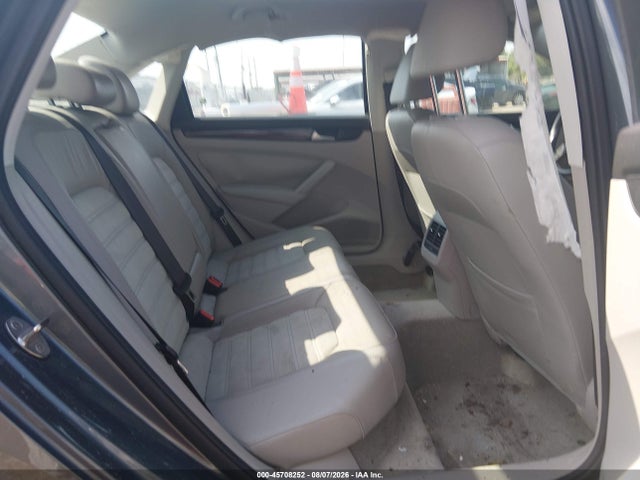 Продаж на аукціоні авто 2015 Volkswagen Passat 2.0l Tdi Sel Premium, vin: 1VWCV7A36FC065164, номер лоту: 45708252