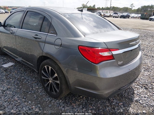 45708270 :رقم المزاد ، 1C3CCBHG1CN189562 vin ، 2012 Chrysler 200 S مزاد بيع